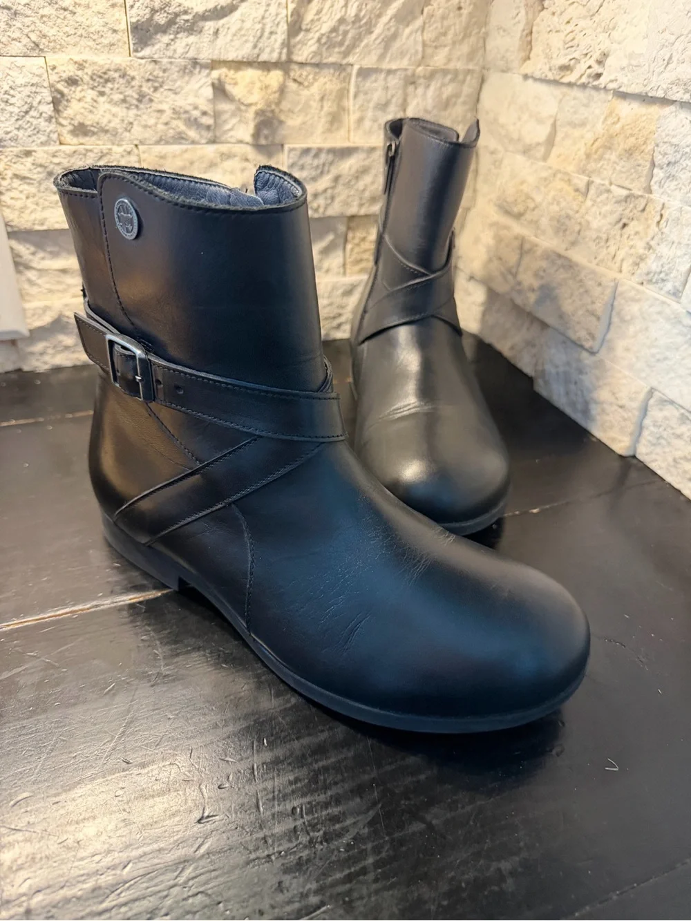 Birkenstock slight preowned